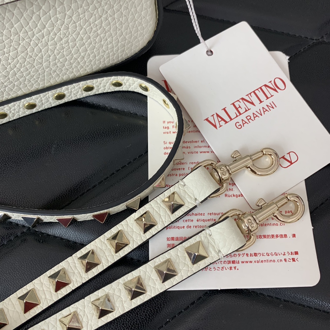 Valentino Garavani Rockstud Small Shoulder Bag in Ivory Grainy Calfskin